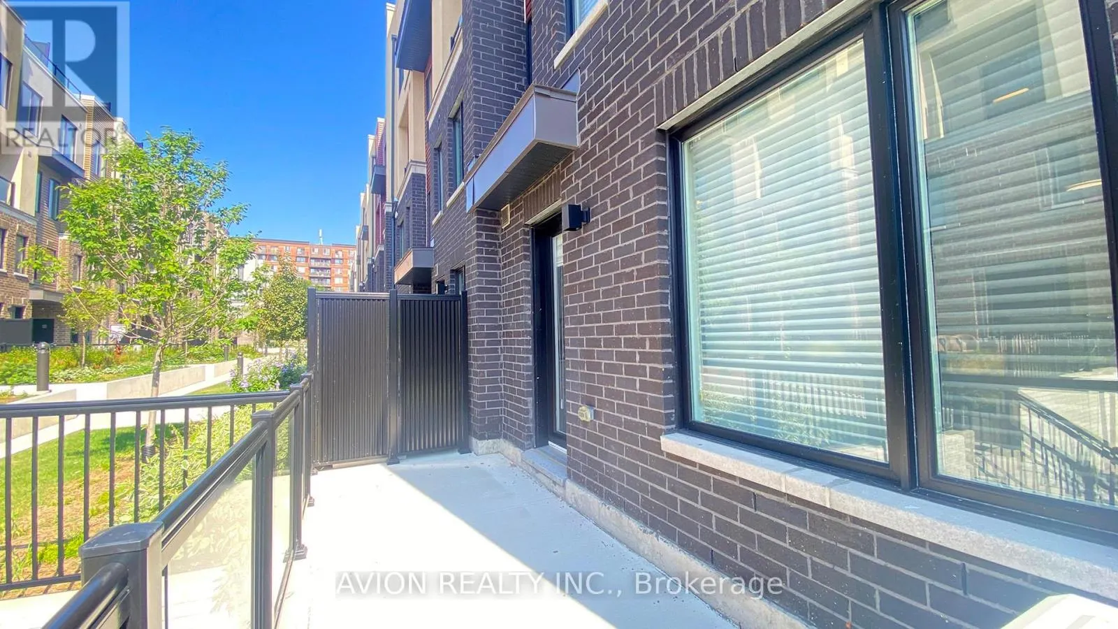 # 2 - 3546 COLONIAL DRIVE