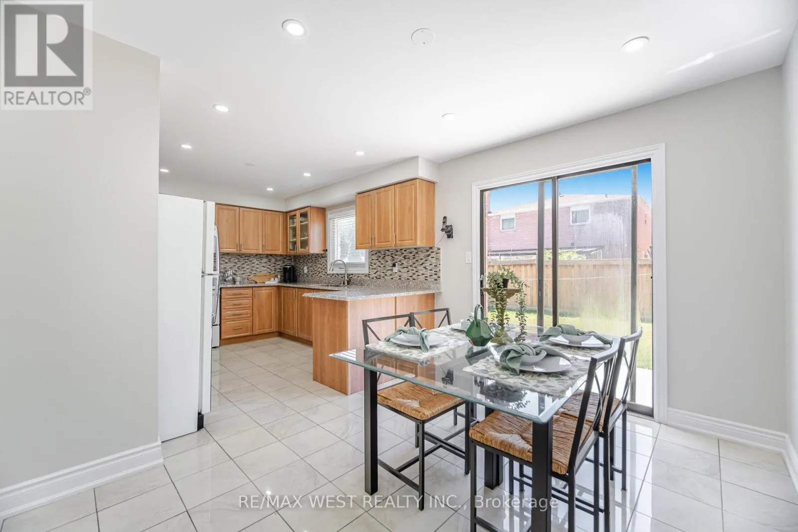 5088 GUILDWOOD WAY