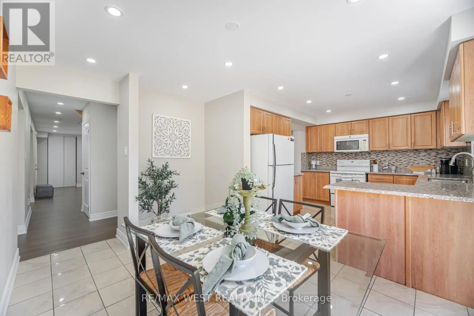 5088 GUILDWOOD WAY
