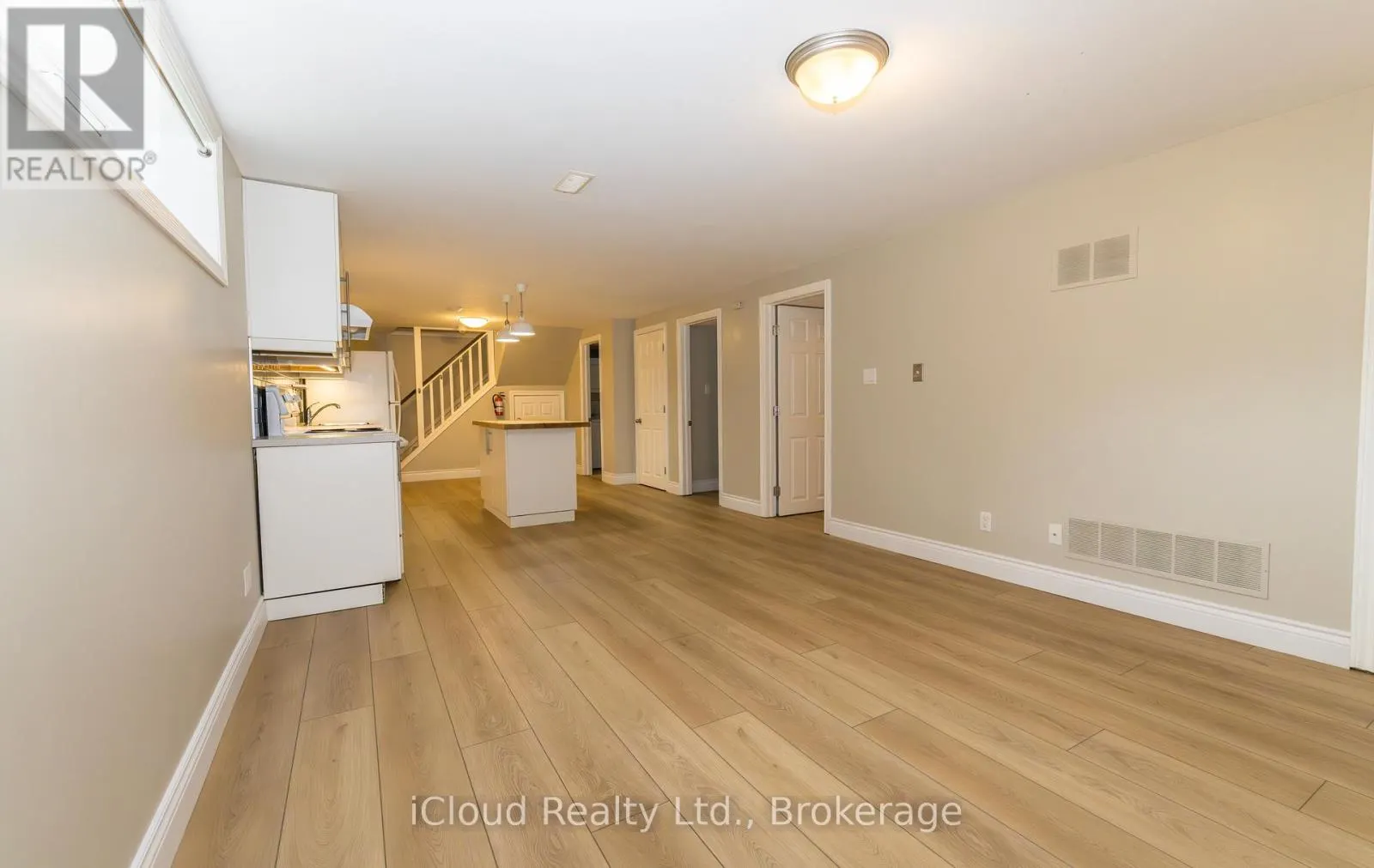 371 MEADOWBROOK DRIVE