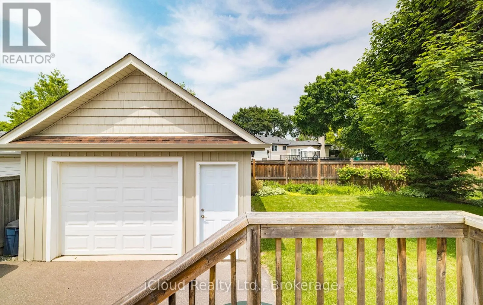 371 MEADOWBROOK DRIVE
