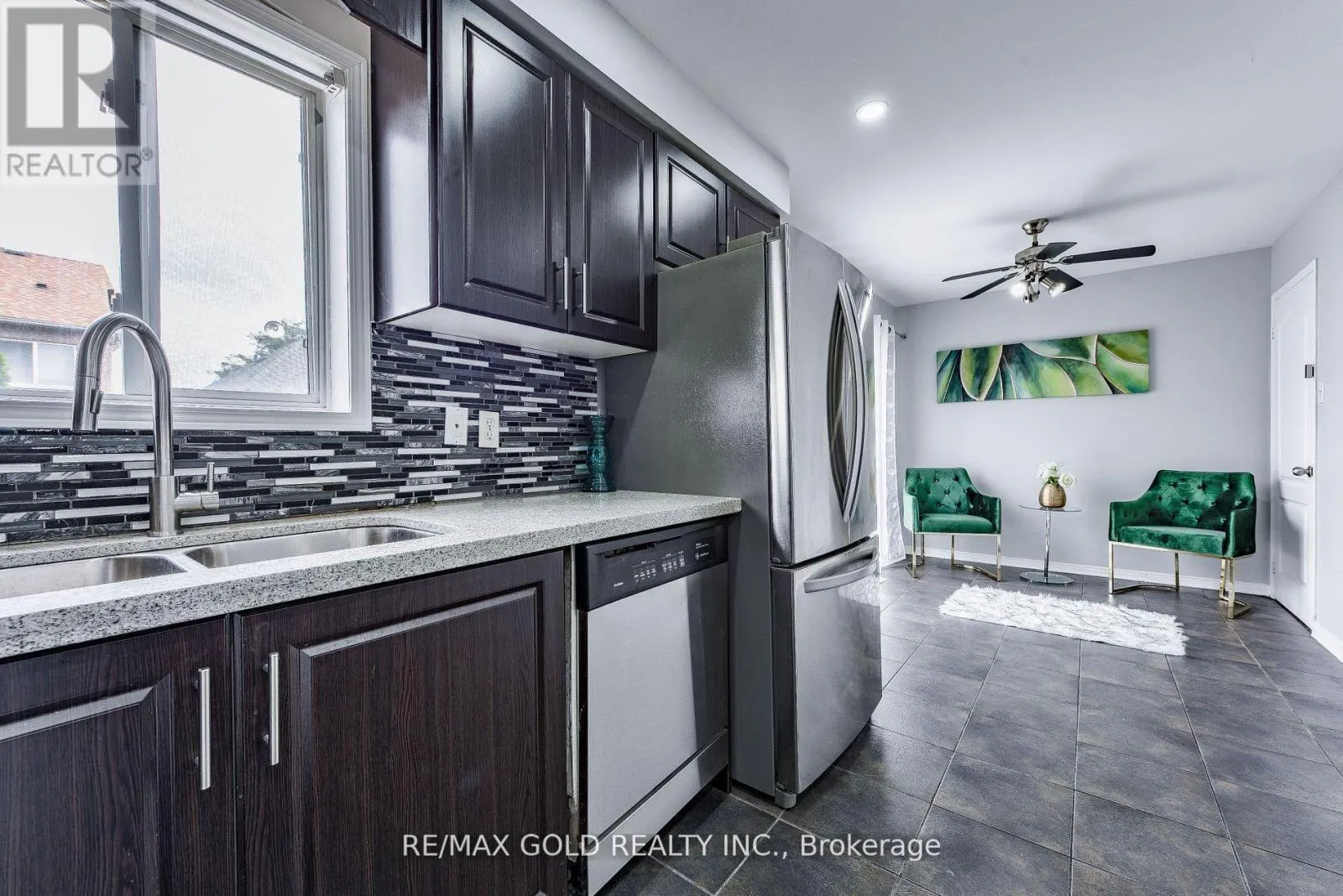 92 PENBRIDGE CIRCLE