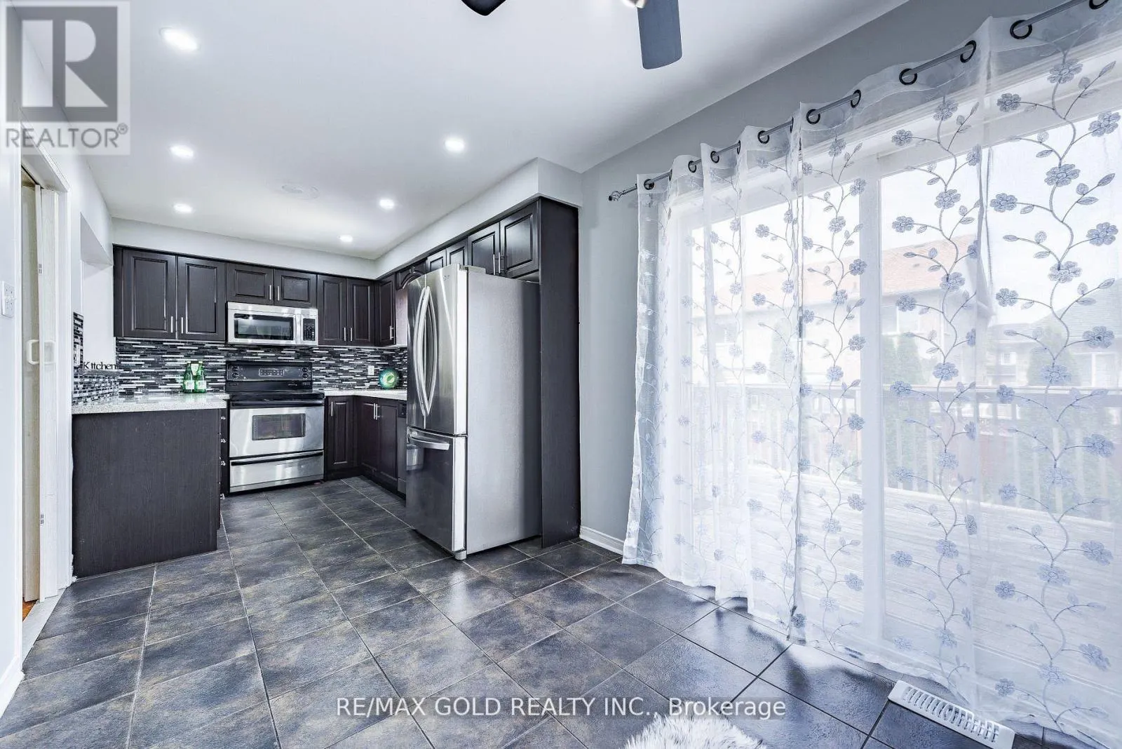 92 PENBRIDGE CIRCLE