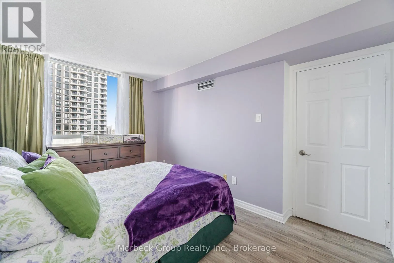 1901 - 285 ENFIELD PLACE, #1901