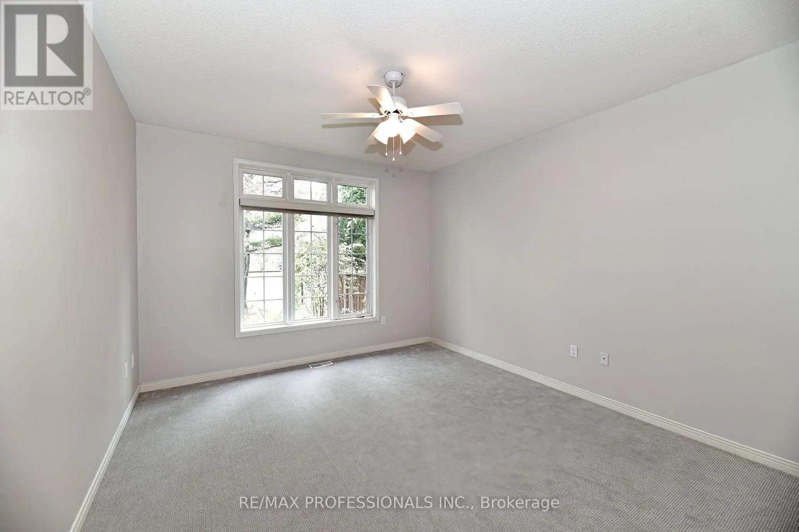 5 - 2228 TURNBERRY ROAD