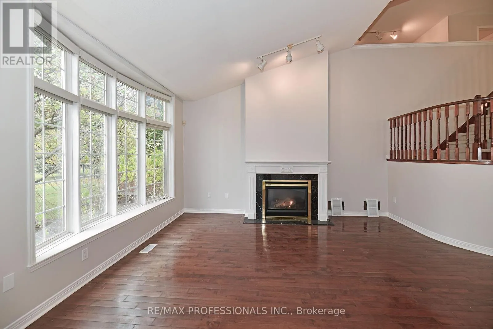 5 - 2228 TURNBERRY ROAD