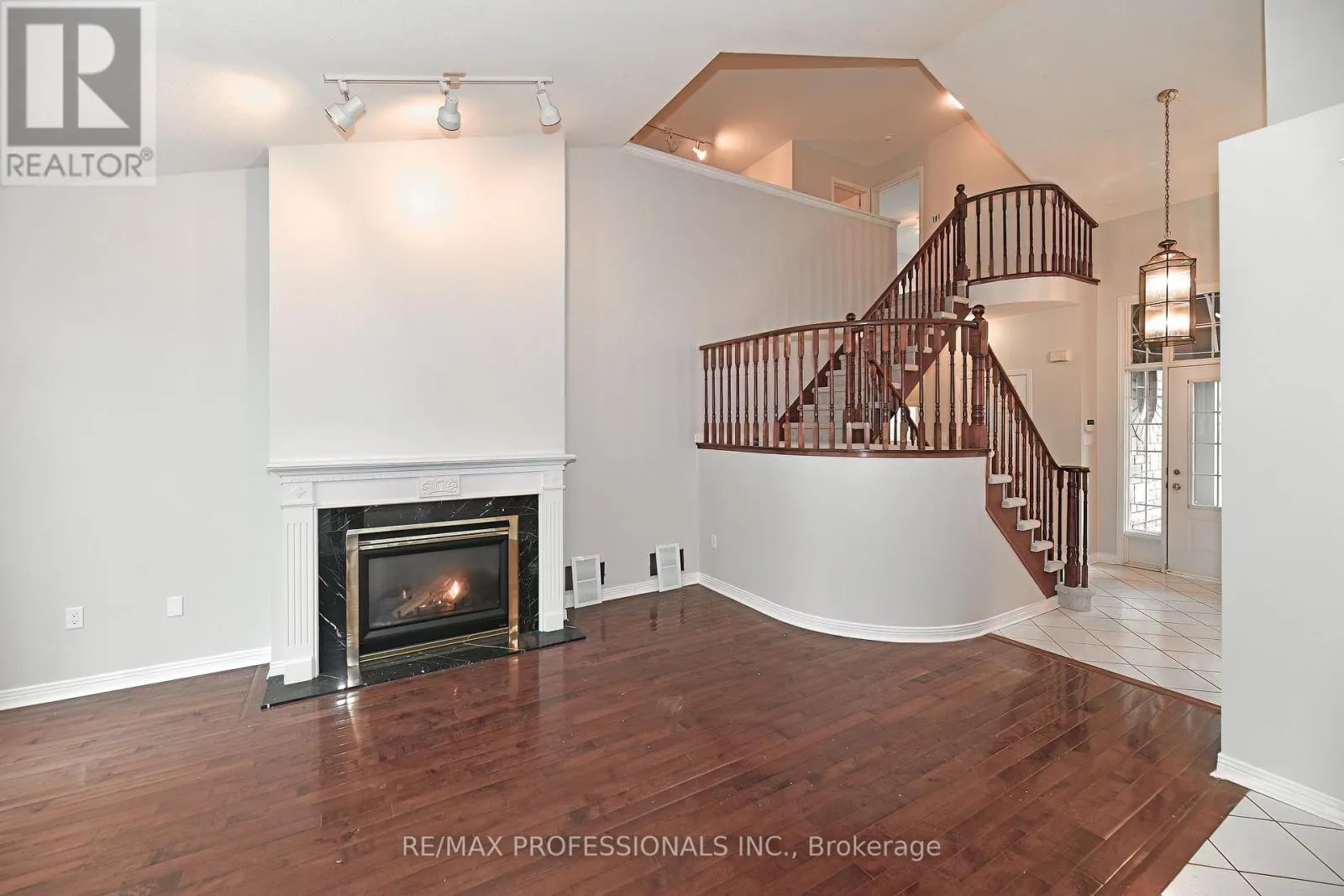 5 - 2228 TURNBERRY ROAD