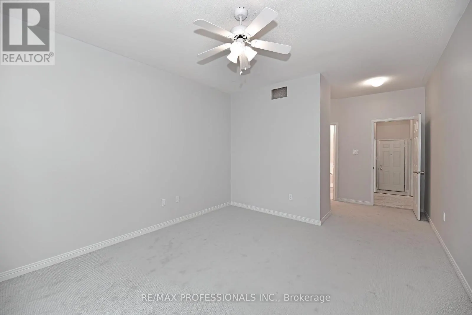 5 - 2228 TURNBERRY ROAD