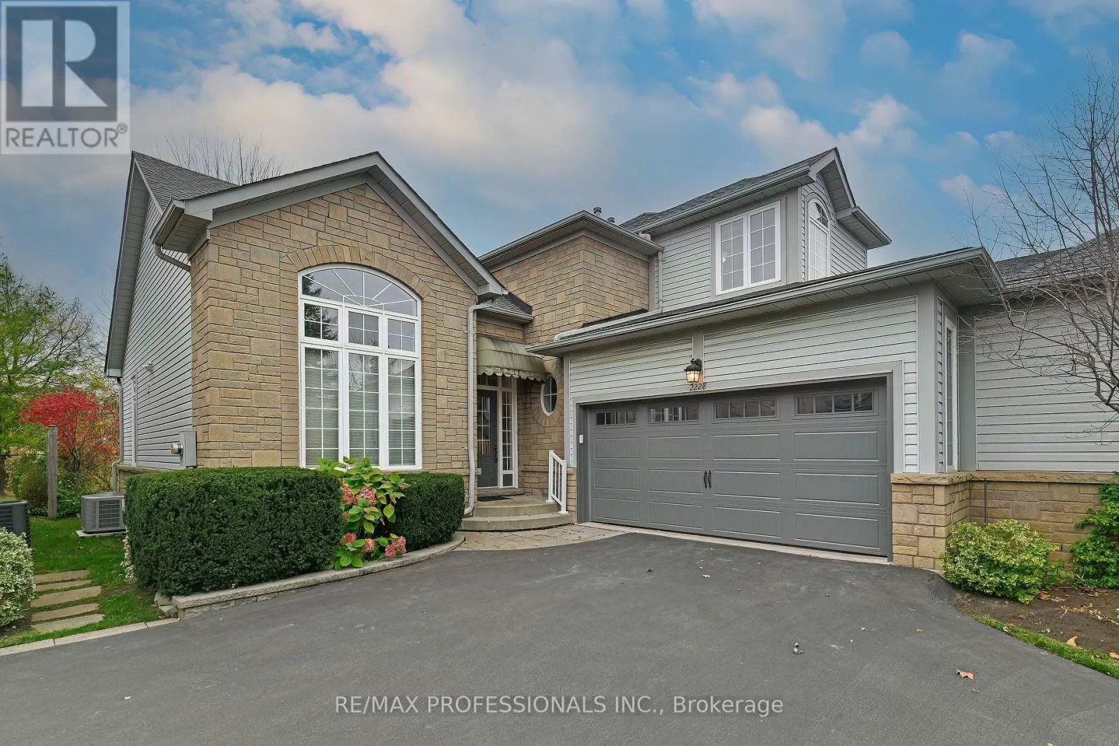5 - 2228 TURNBERRY ROAD