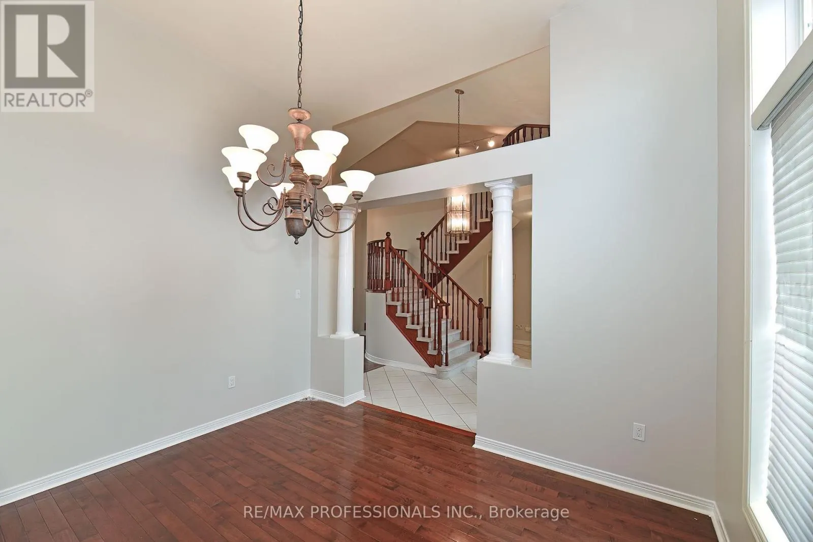 5 - 2228 TURNBERRY ROAD