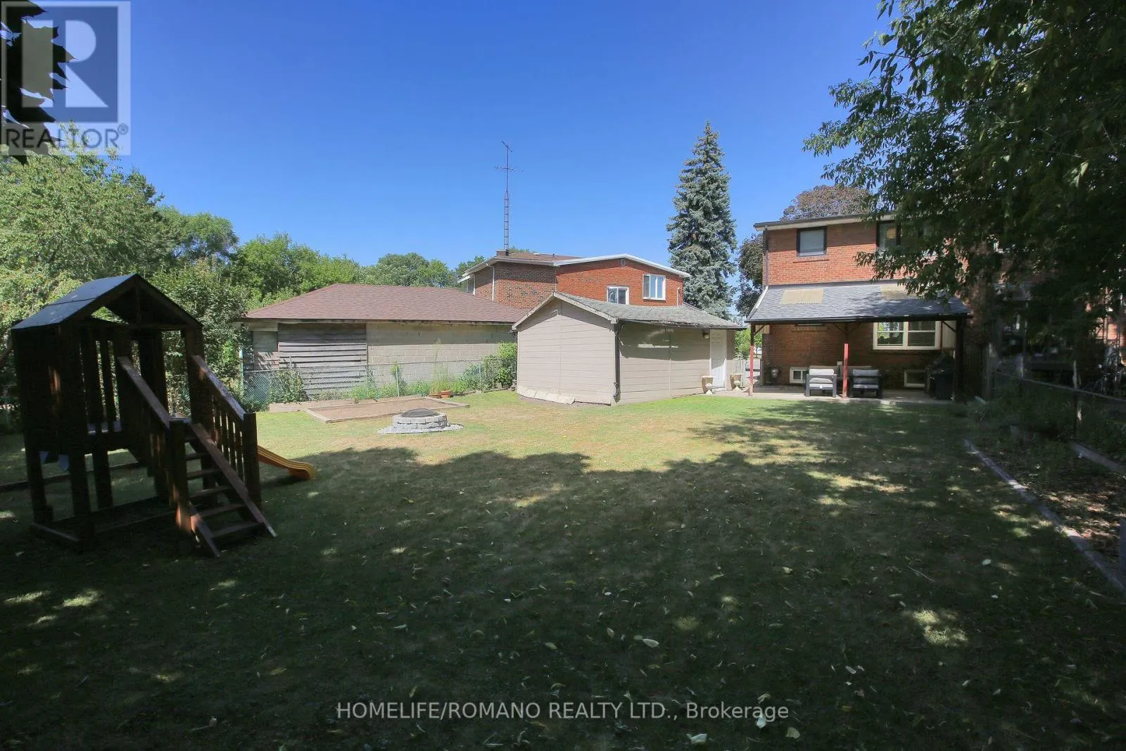 72 DEVERELL CRESCENT