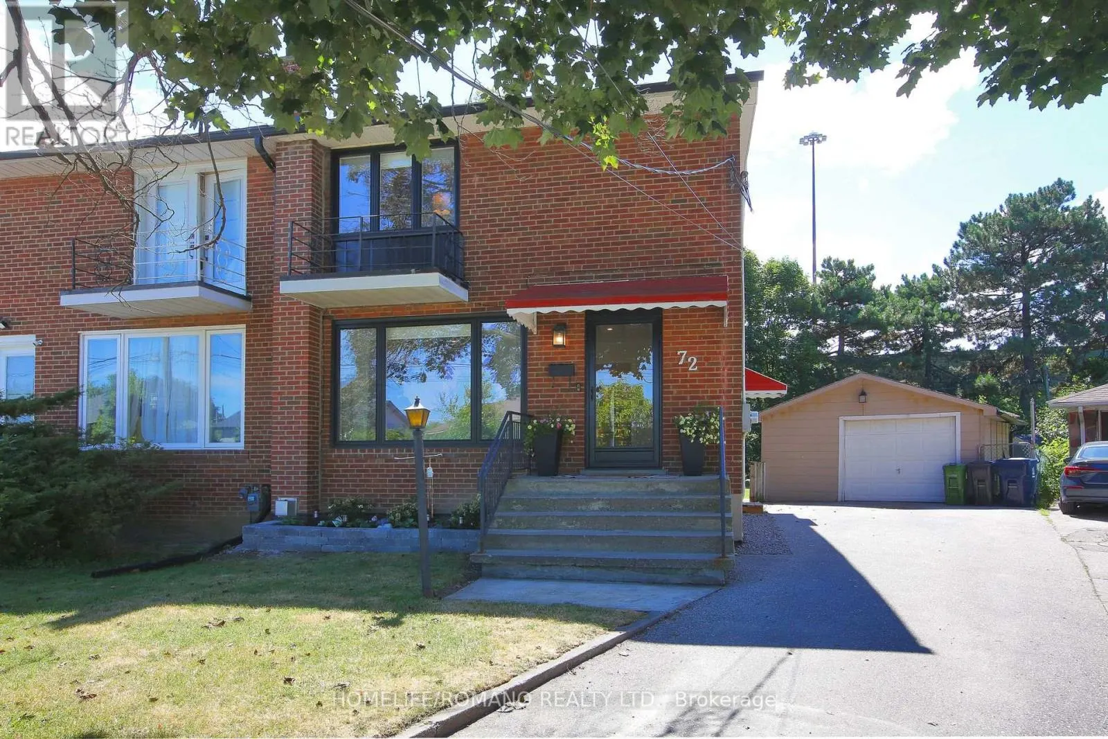 72 DEVERELL CRESCENT