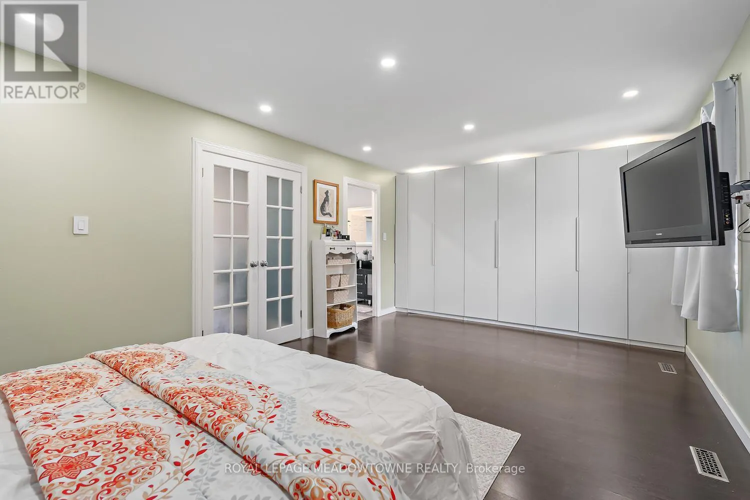 6963 PAMPLONA MEWS