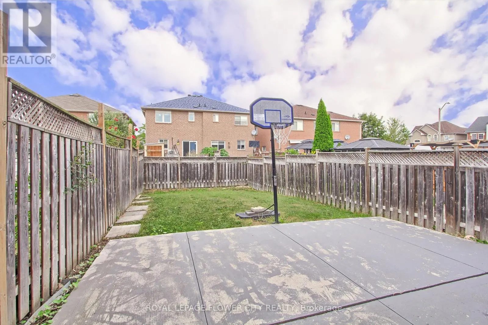 6 STUDEBAKER TRAIL