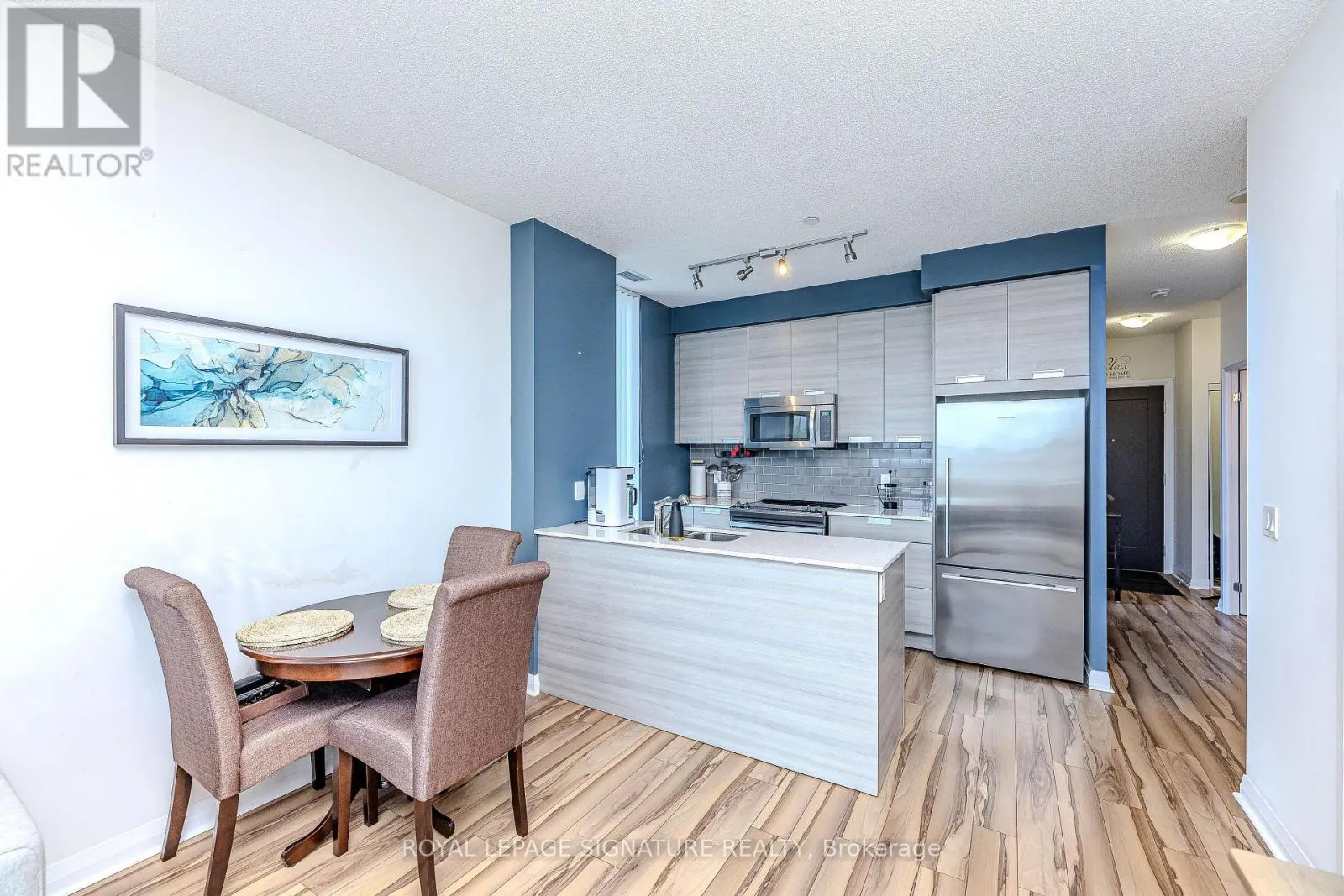 408 - 55 EGLINTON AVENUE W