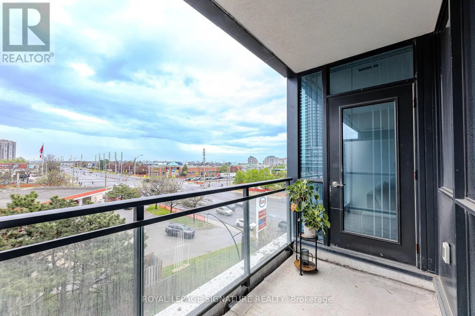 408 - 55 EGLINTON AVENUE W