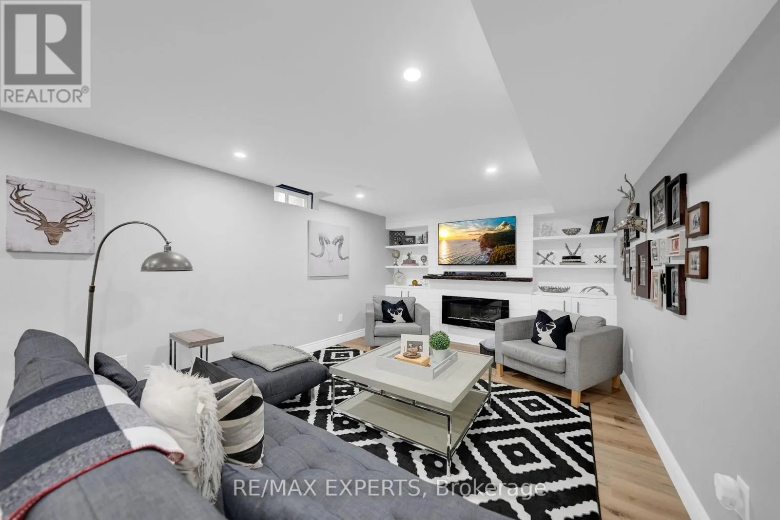 22 GOODERHAM DRIVE