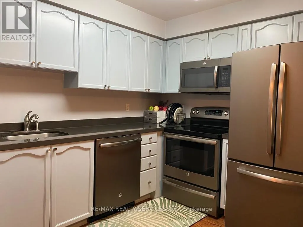 1610 - 2545 ERIN CENTRE BOULEVARD