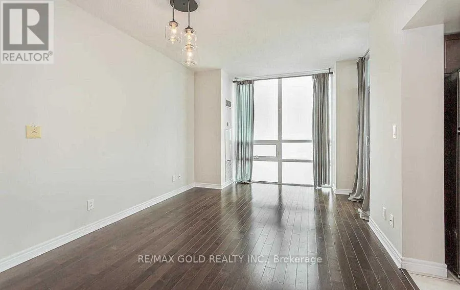 3008 - 208 ENFIELD PLACE