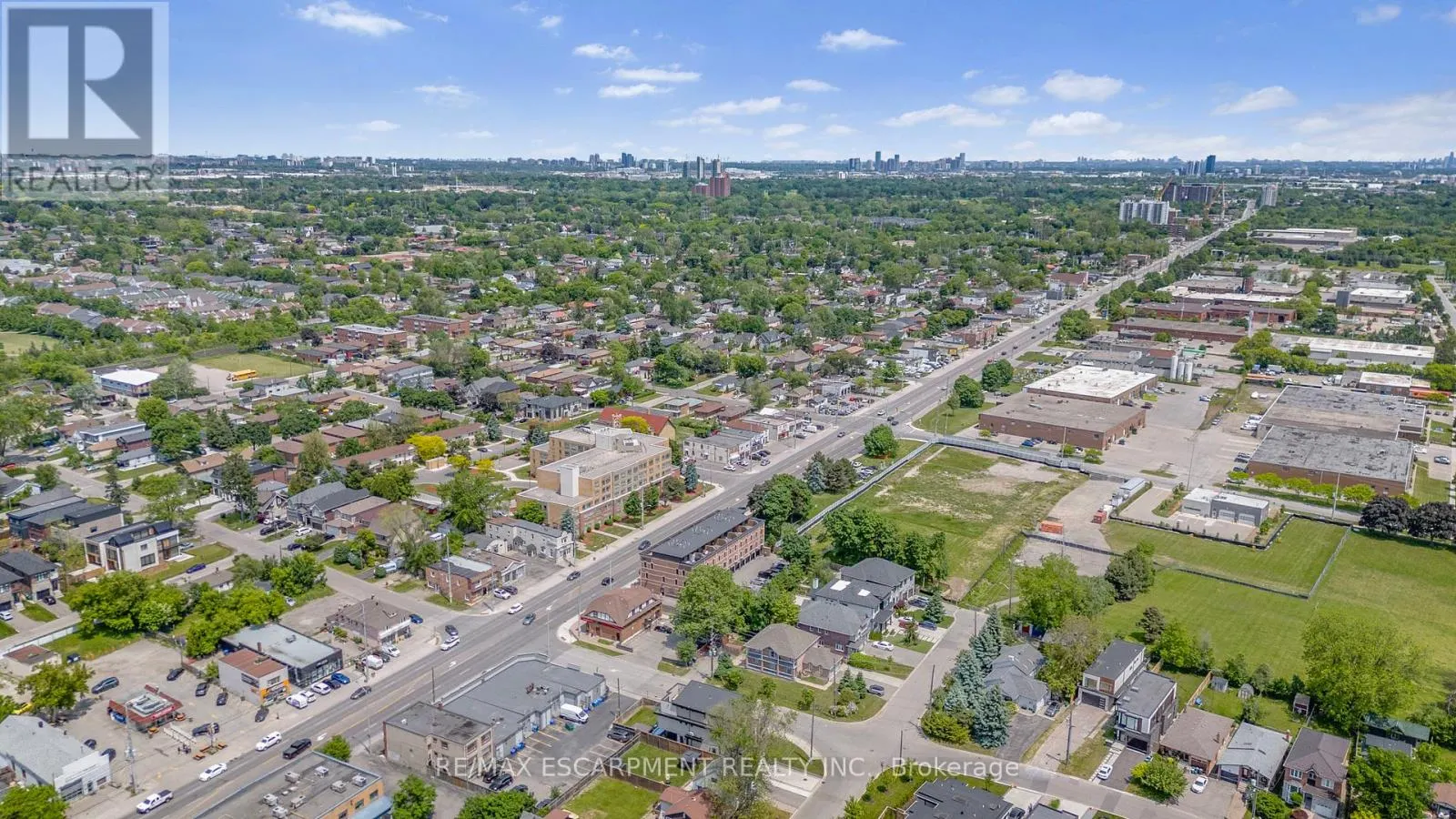 206 - 760 LAKESHORE ROAD E