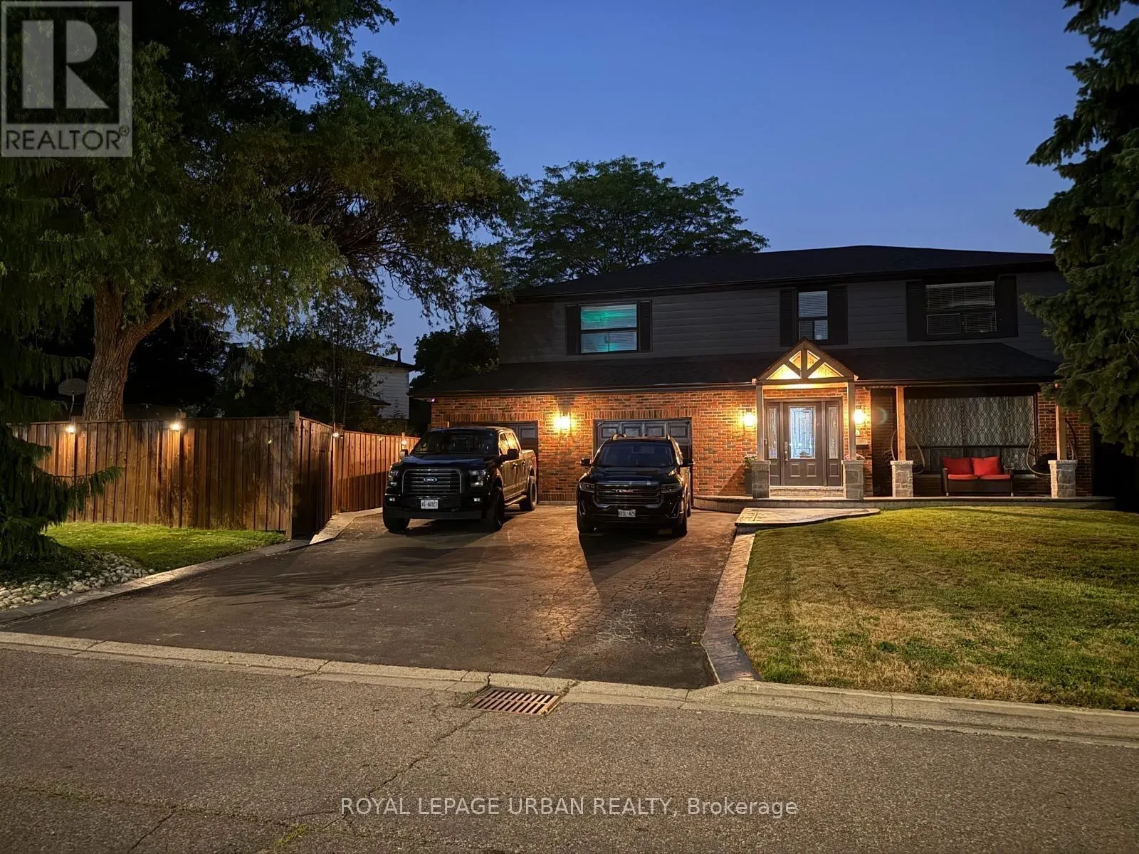 4 DEERFIELD CRESCENT