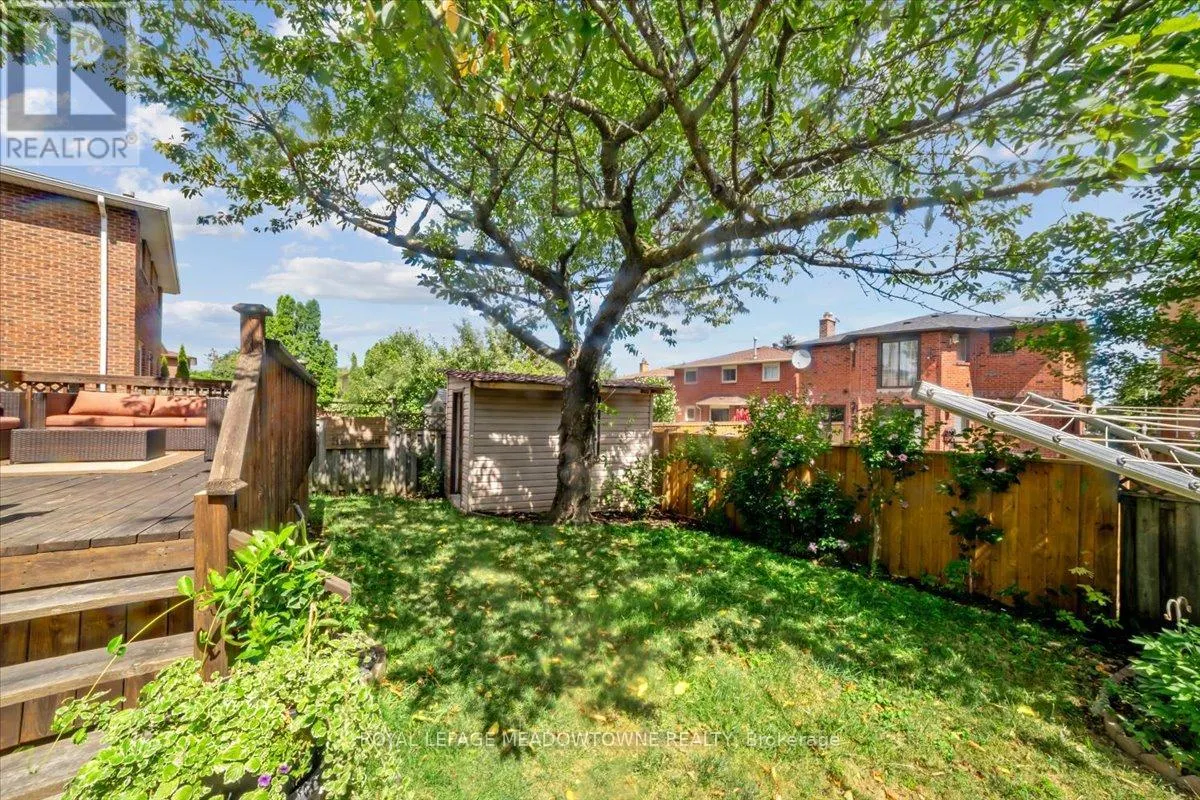 836 GREYCEDAR CRESCENT