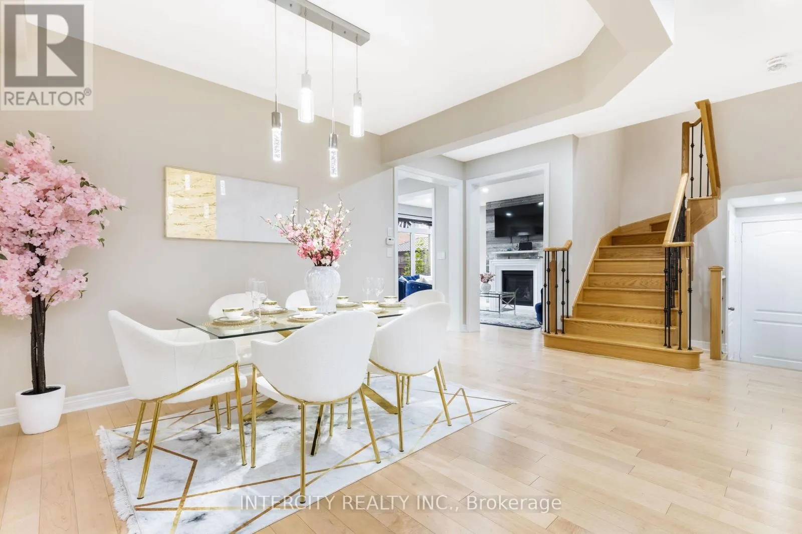 20 RUSSELL CREEK DRIVE
