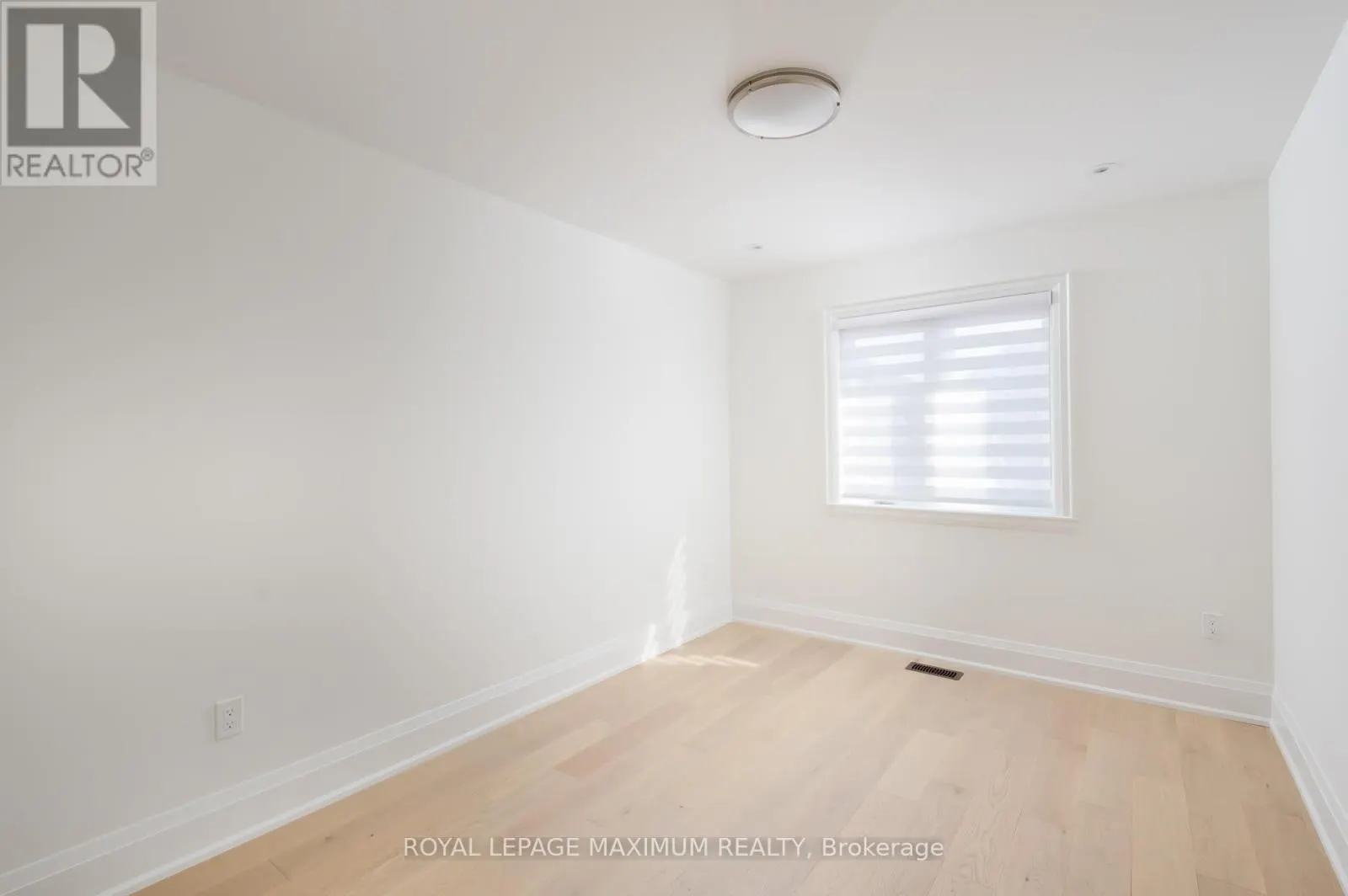 39 B GORT AVENUE