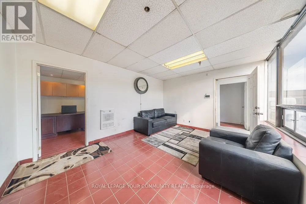 C11 - 7171 TORBRAM ROAD
