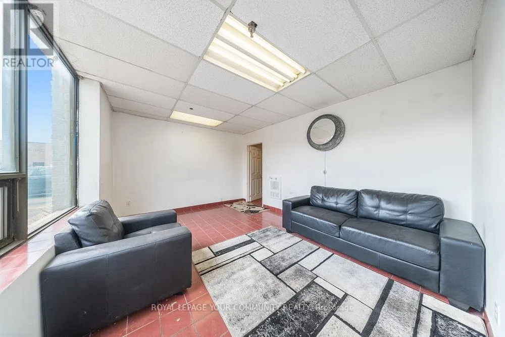 C11 - 7171 TORBRAM ROAD
