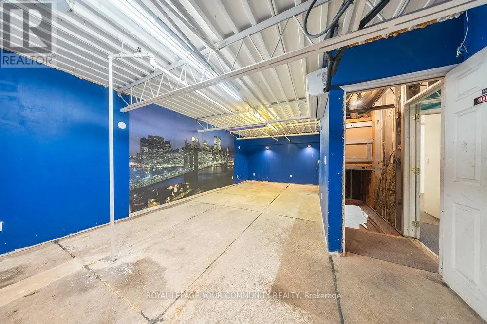 C11 - 7171 TORBRAM ROAD
