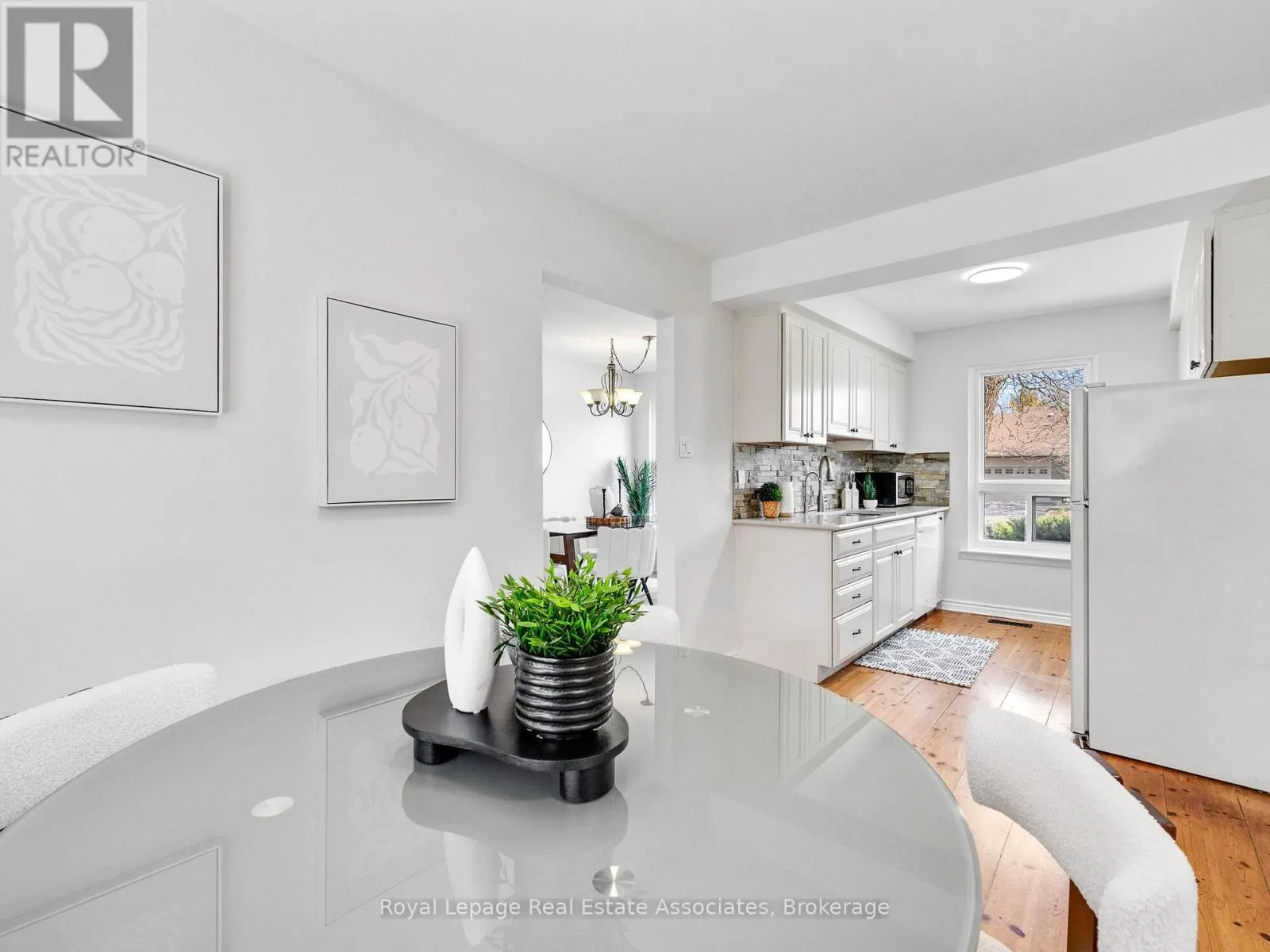 4 DUNRAY COURT