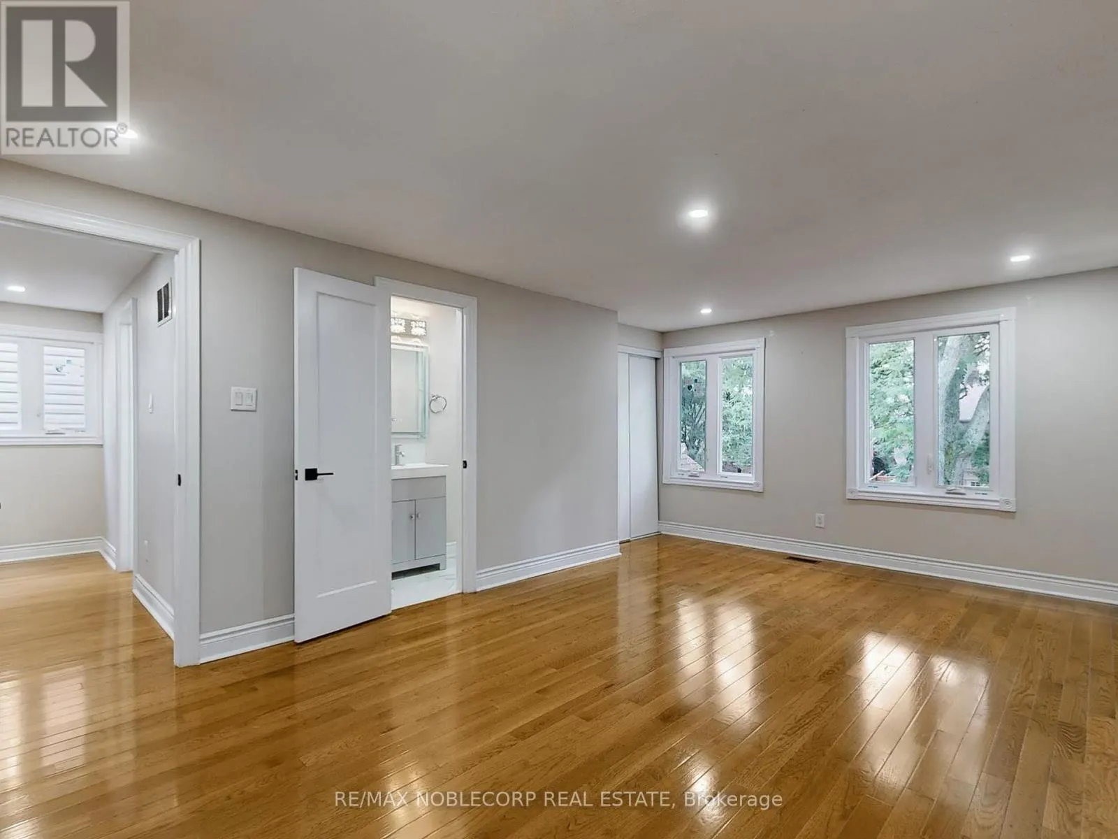892 SWEETWATER CRESCENT