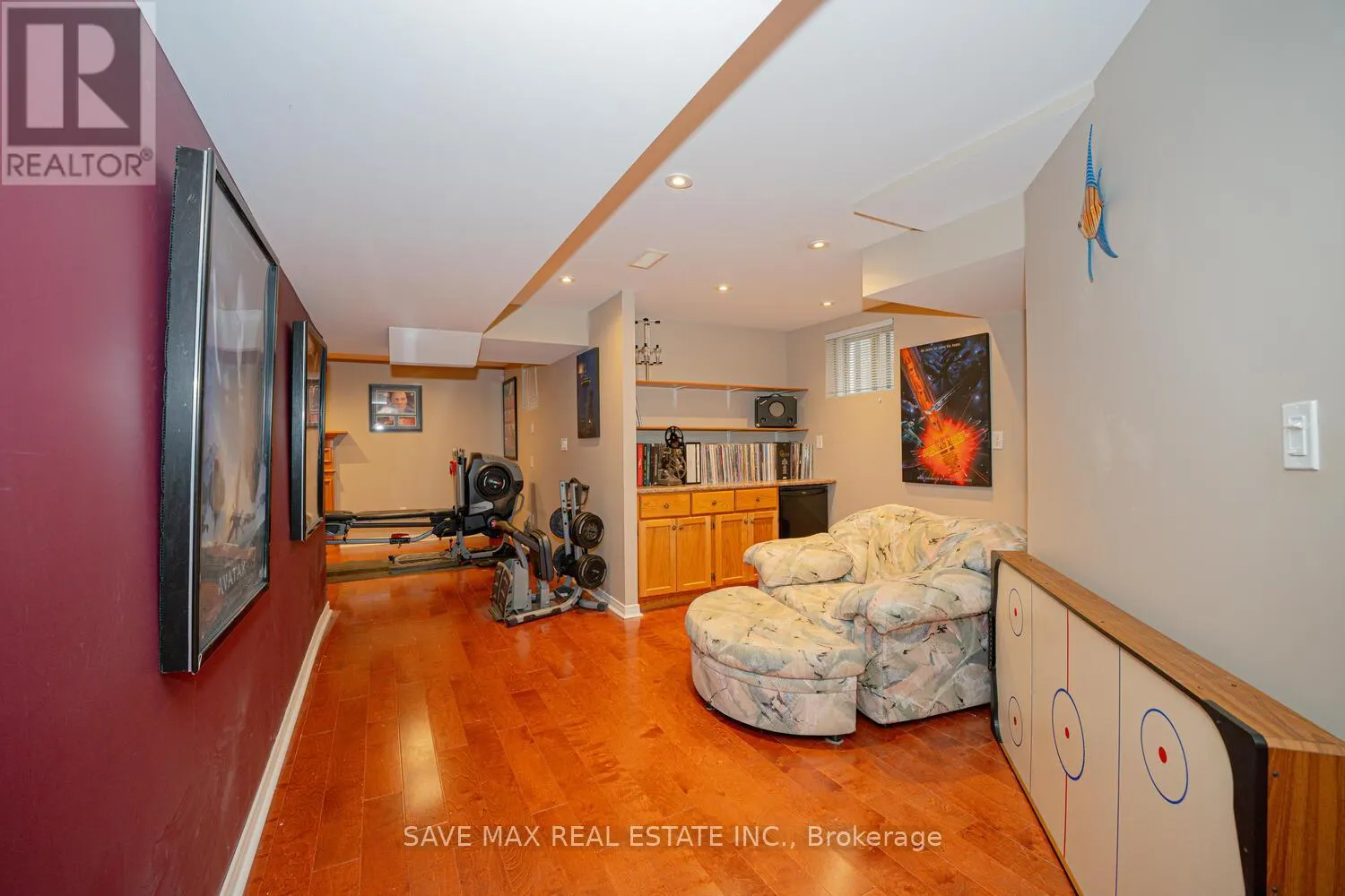 82 BELMONT BOULEVARD