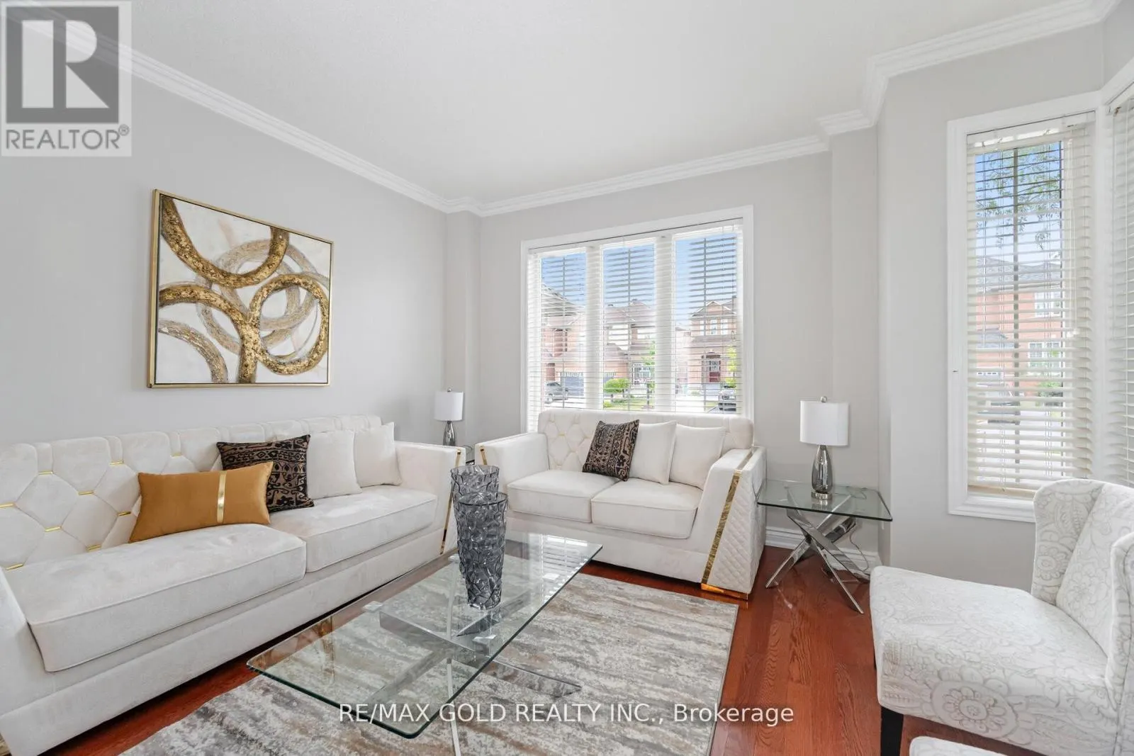 14 MARTINEAU ROAD