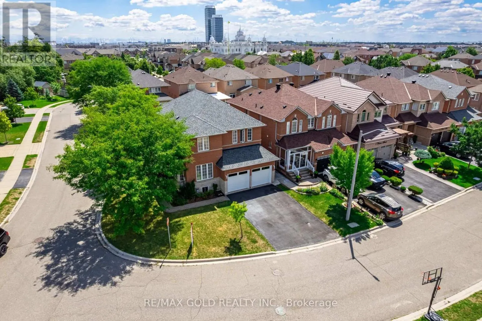14 MARTINEAU ROAD