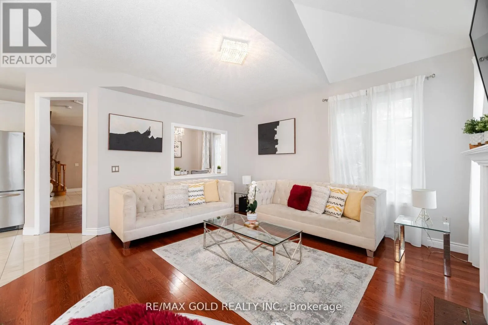 14 MARTINEAU ROAD