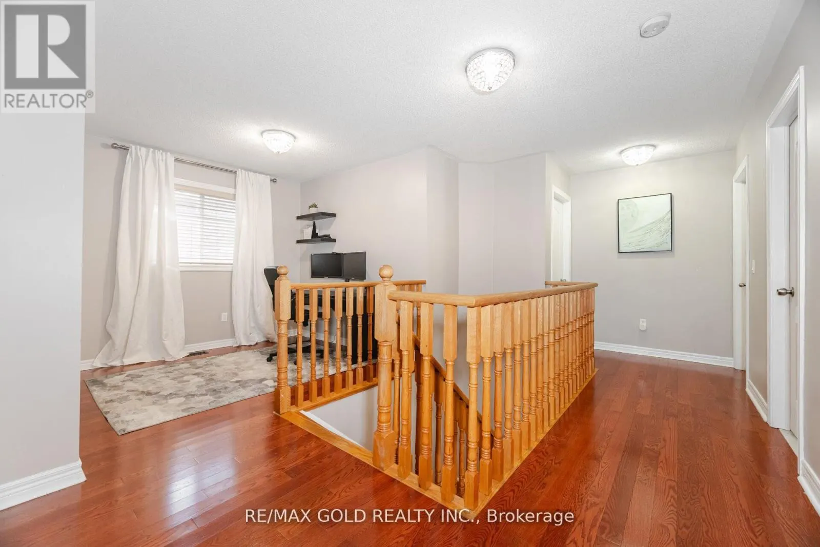 14 MARTINEAU ROAD