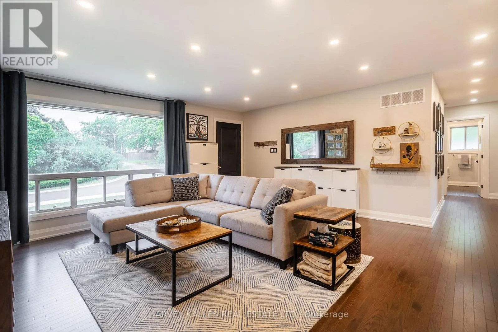 49 THEODORE DRIVE