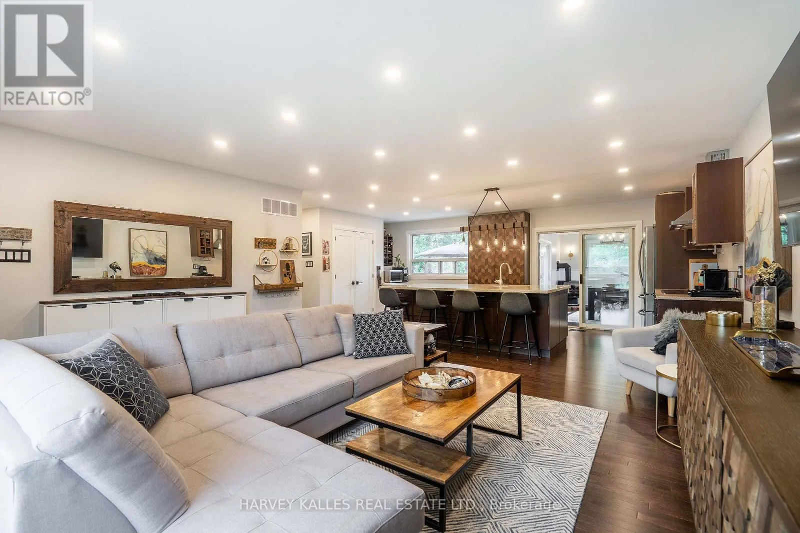 49 THEODORE DRIVE