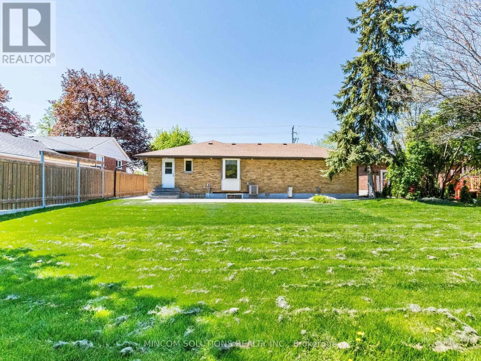 37 SUBURBAN DRIVE