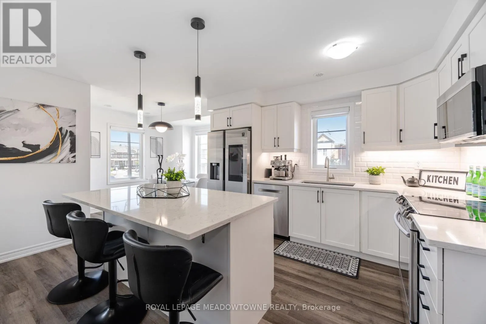 898 CACTUS POINT