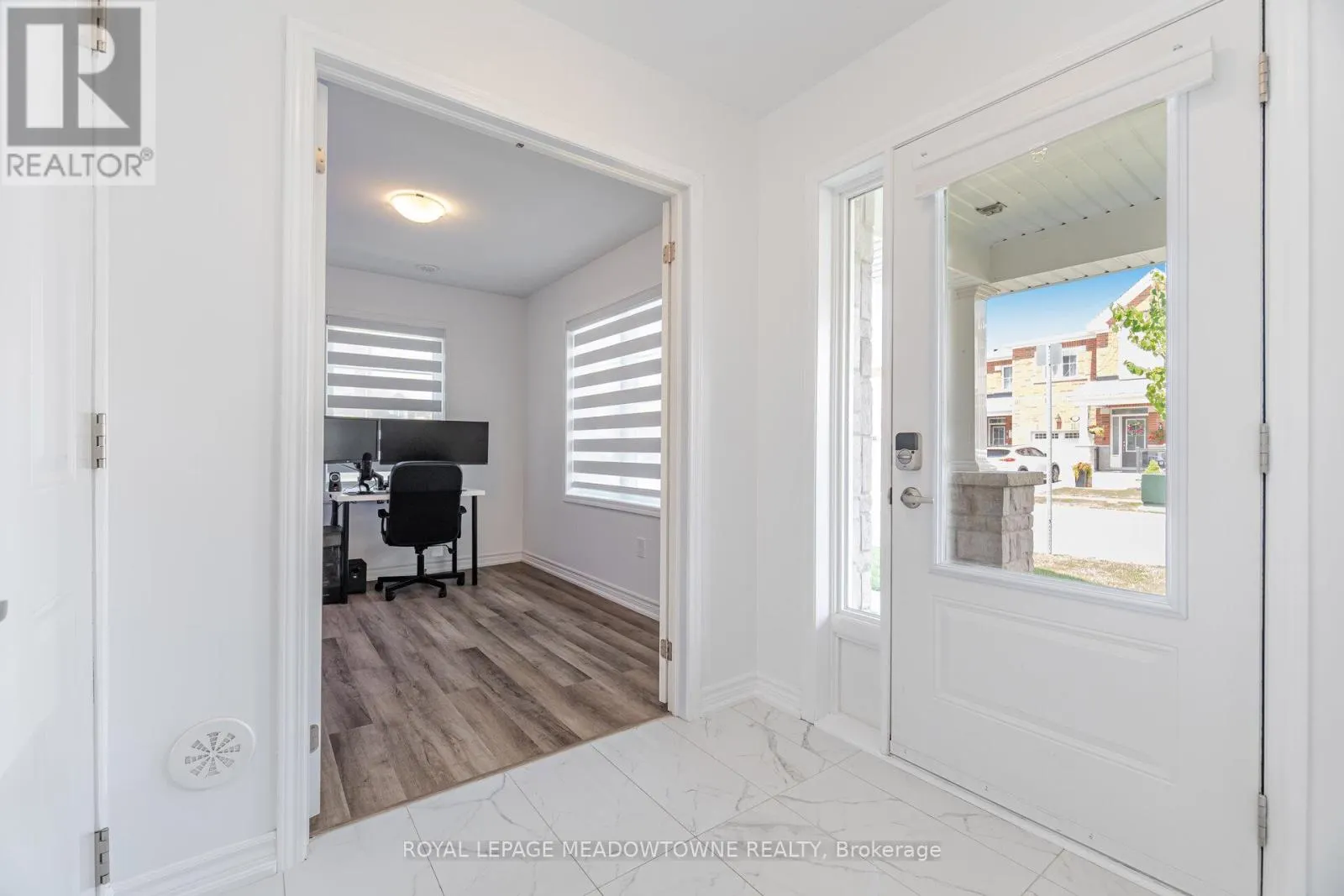 898 CACTUS POINT