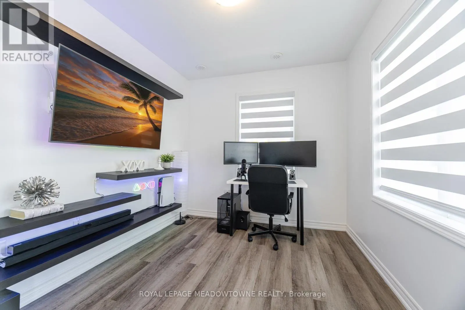 898 CACTUS POINT