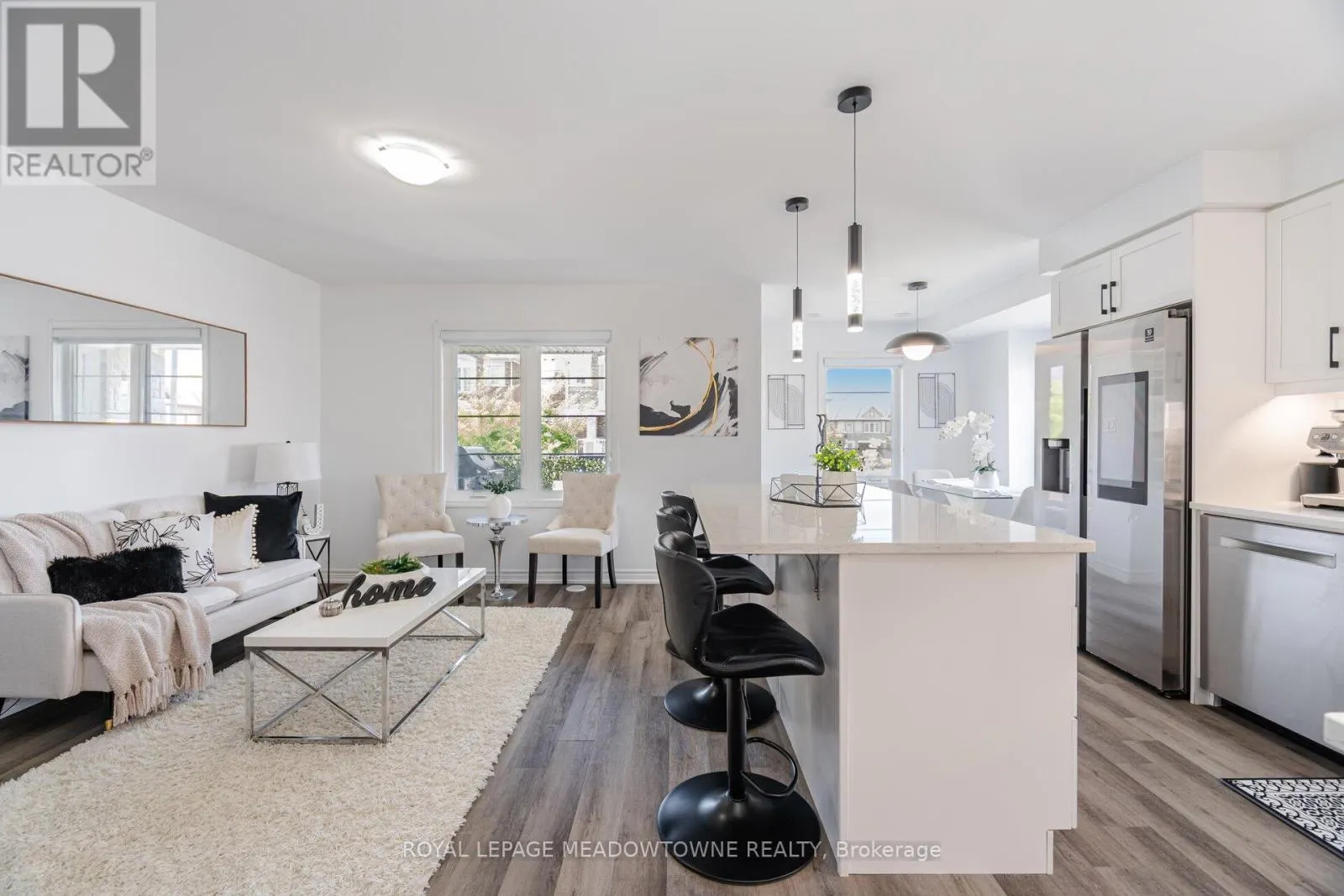 898 CACTUS POINT