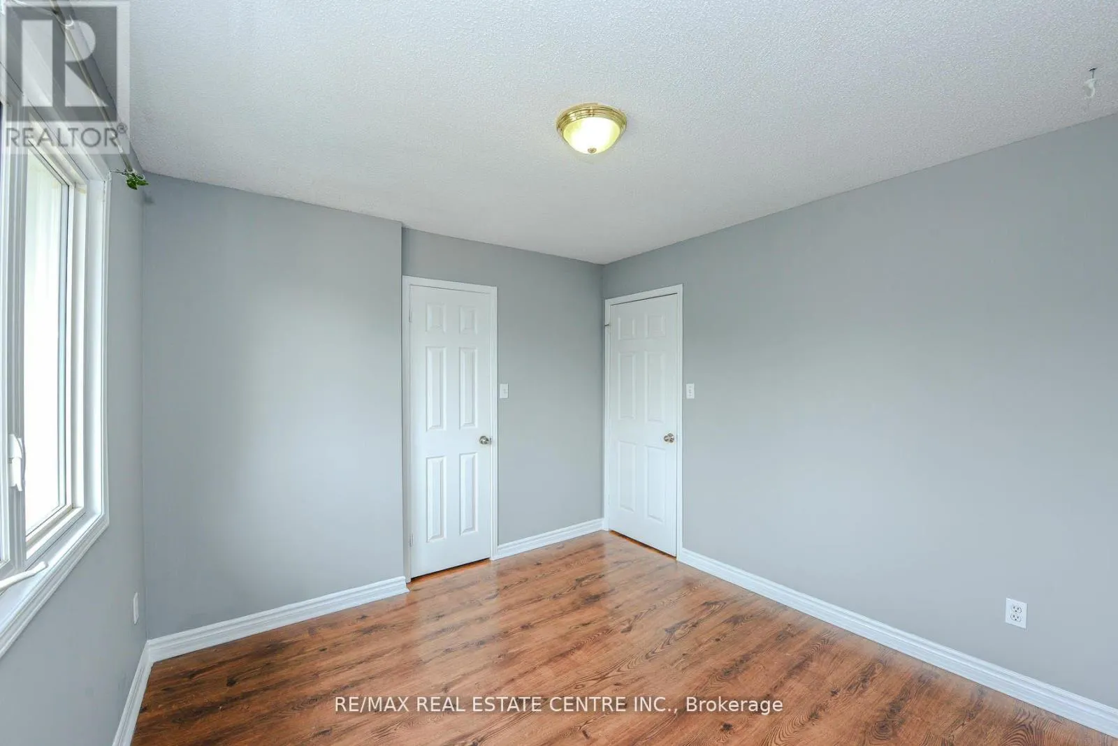 2155 PEACHTREE LANE