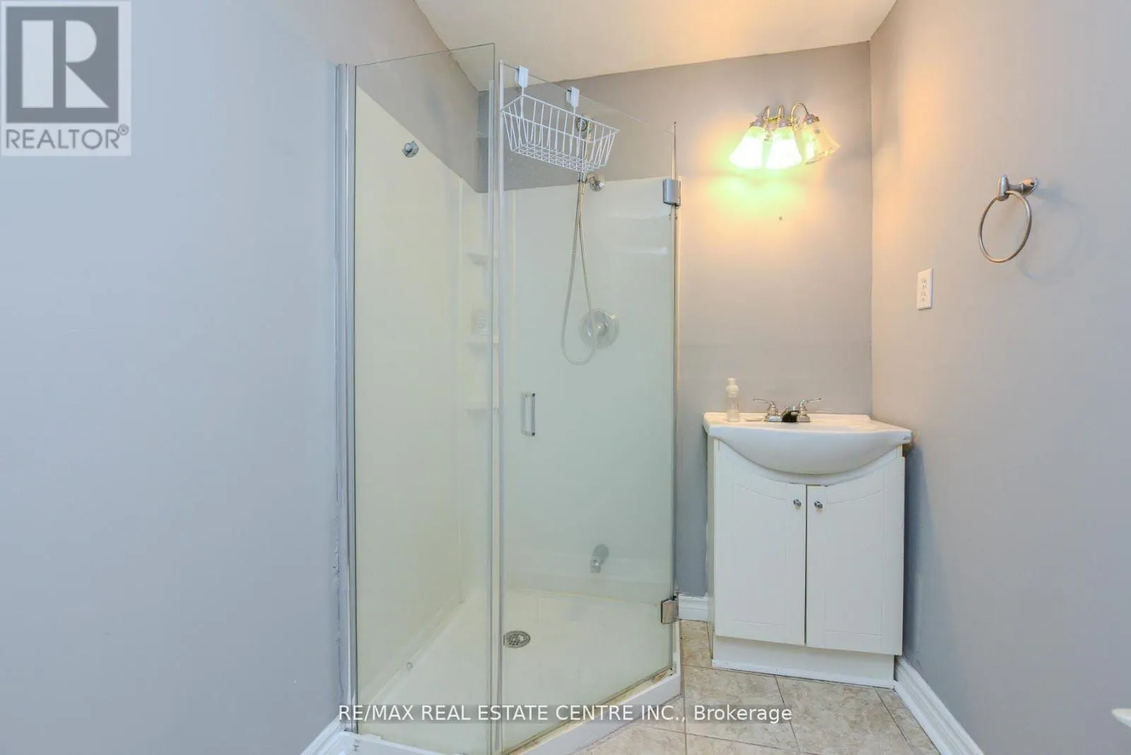 2155 PEACHTREE LANE