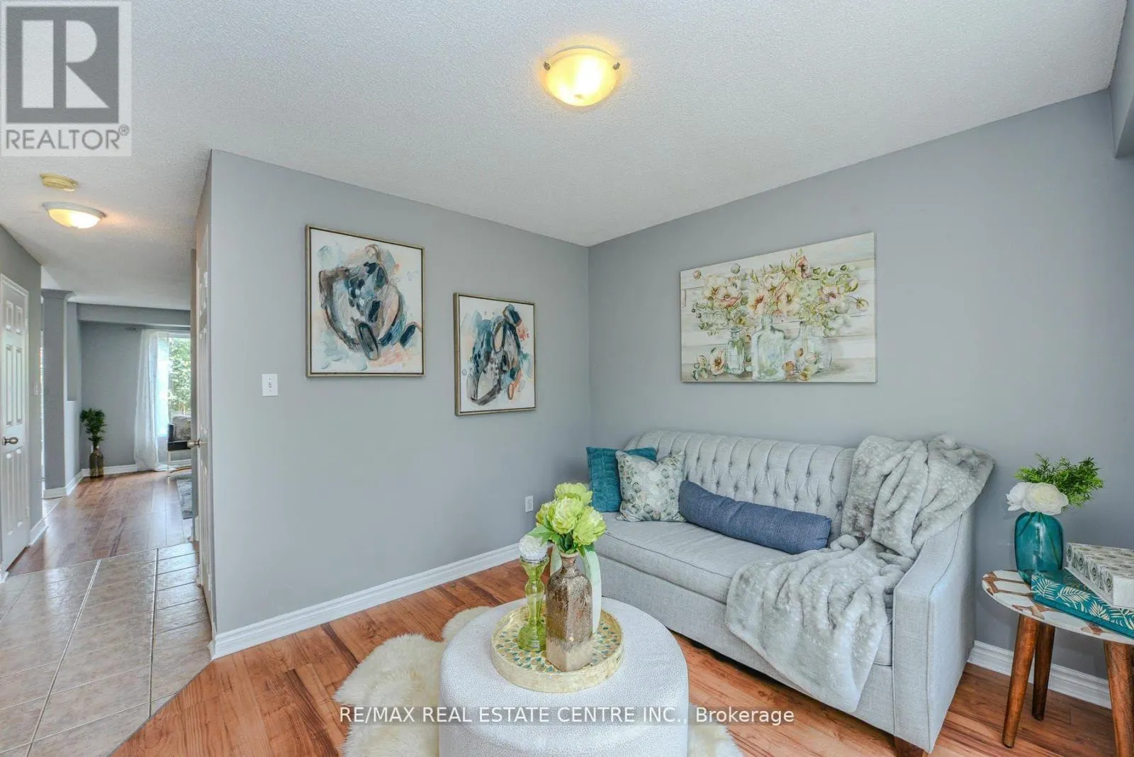 2155 PEACHTREE LANE