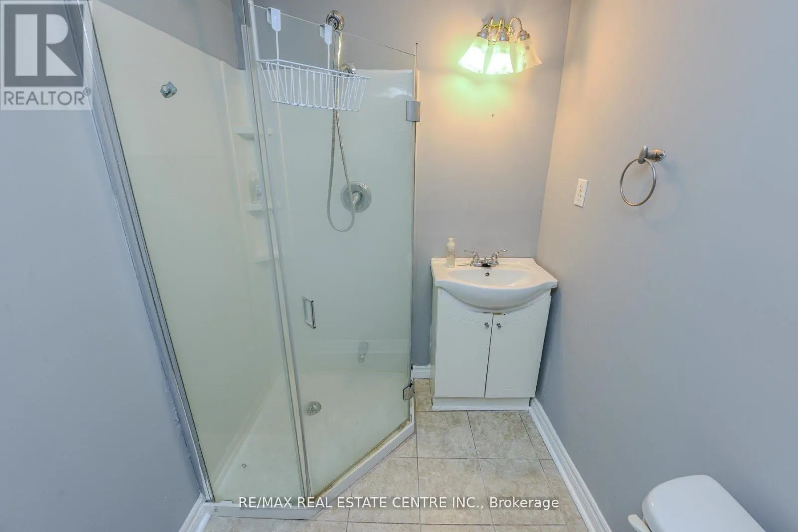 2155 PEACHTREE LANE