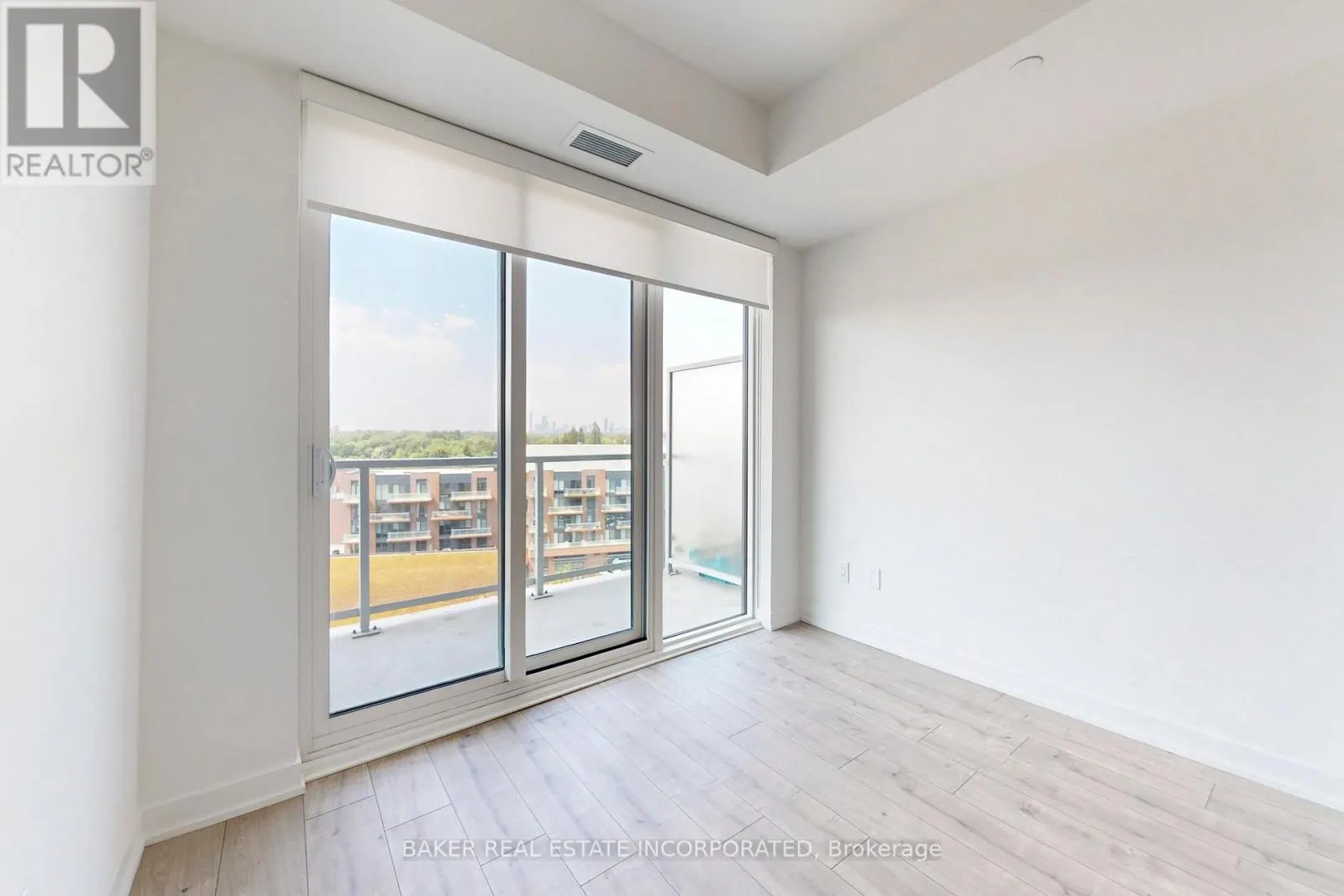 815 - 220 MISSINNIHE WAY